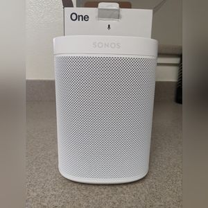 Brand New Sonos One (Gen 2)